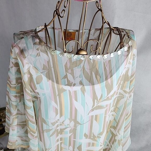 Mother of Pearl Bead Embellished Sheer Batwing Sleeve Chiffon Top - Picture 4 of 5